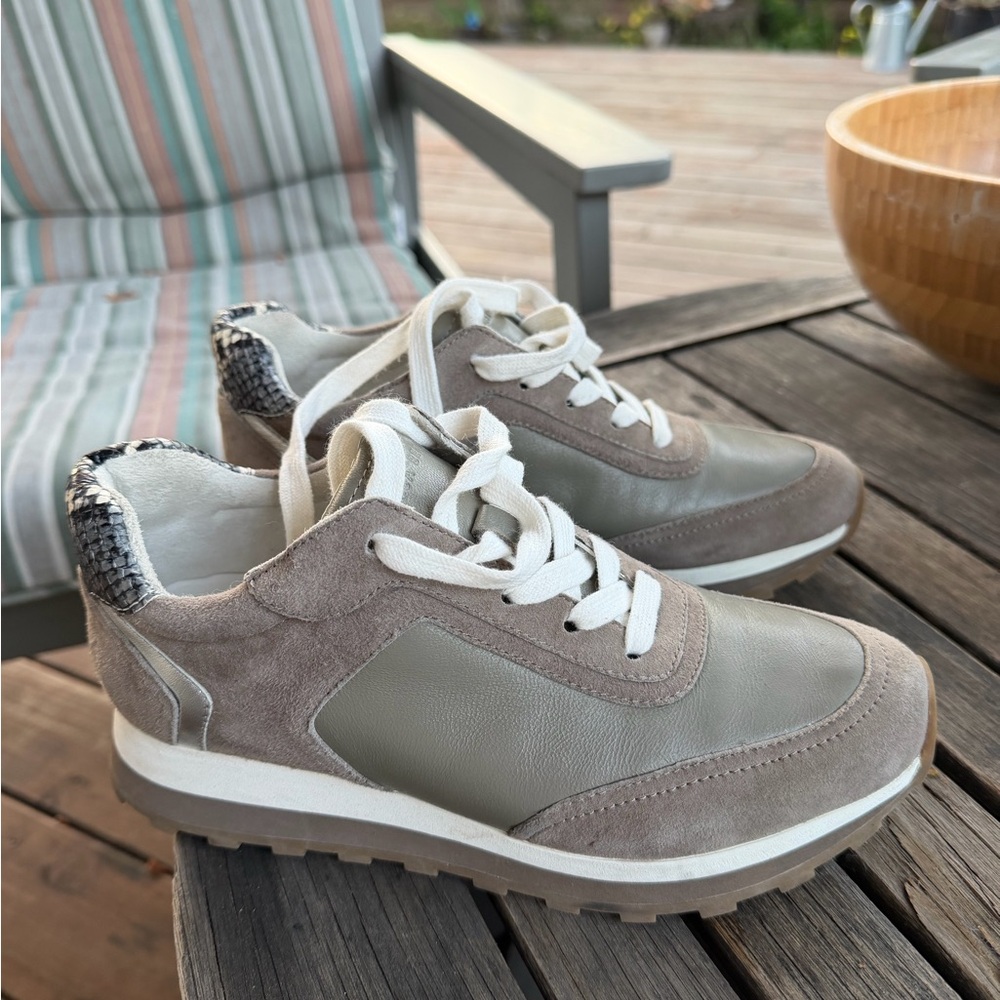 Veronica Beard Valentina Suede Leather Sneakers Size 7